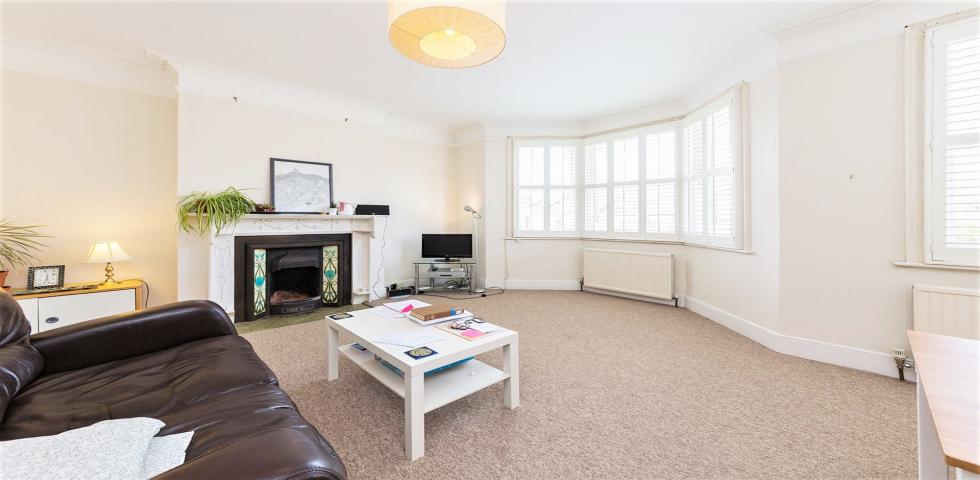 			NEW INSTRUCTION, 2 Bedroom, 1 bath, 1 reception Flat			 Harlesden Road, WILLESDEN GREEN